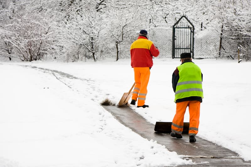 Sidewalk clearing