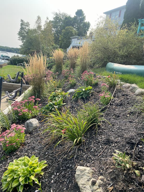 Lakeside planting and landscaping in highland lakes nj